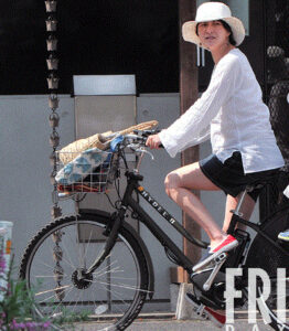 広末涼子　自宅　目撃情報　自転車