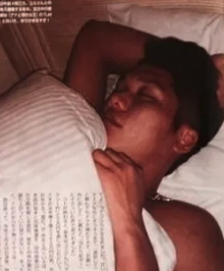 坂本勇人　女性問題　女性遍歴　女性トラブル　ベッド写真