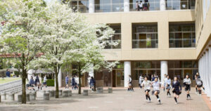 浅香唯　子供　何人　年齢　性別　学校　立教女学院中学校